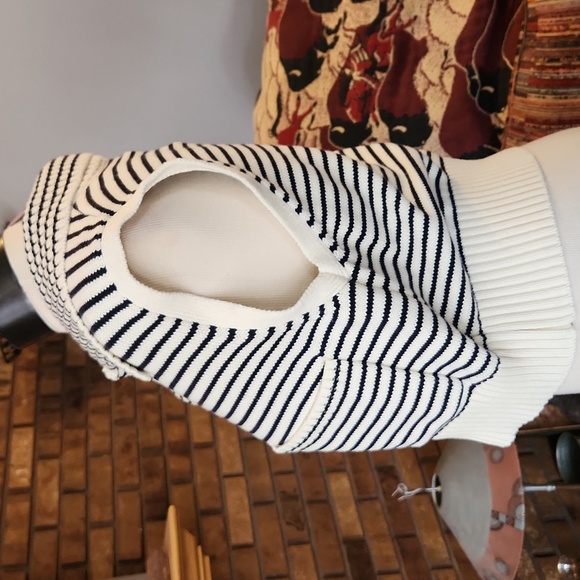 Cider brand NWT cropped sweater size XL 2 front pockets wide collar white black - Picture 5 of 8